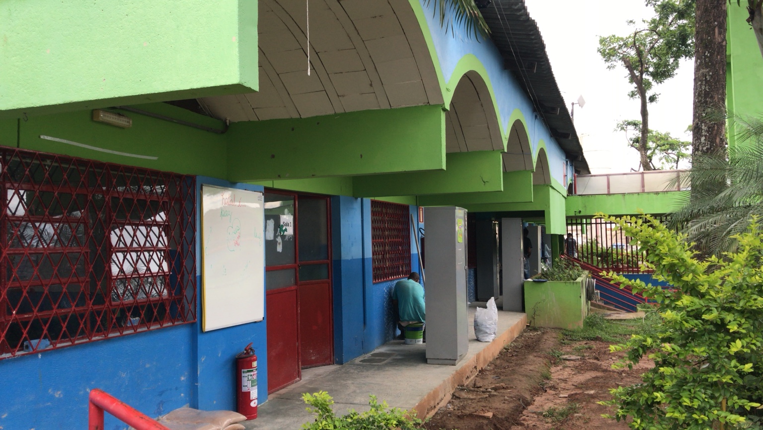 Área da Escola Municipal Francisco Bressane de Azevedo antes da intervenção