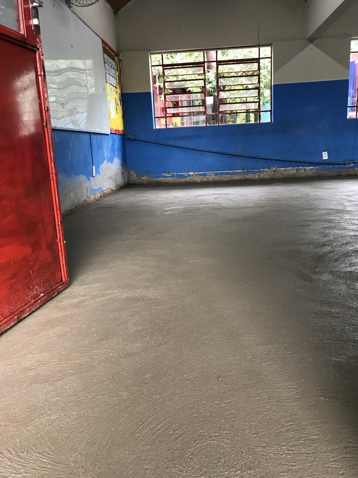 Regularização de piso em ambiente escolar